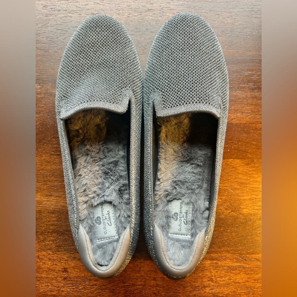 Clarks Women's silver pewter metallic Carly‎ dream 8.5